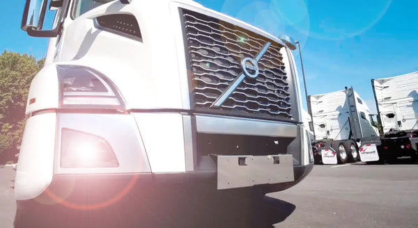 Volvo VNL LED Fog Lights vs Regular Ones: Performance Comparison
