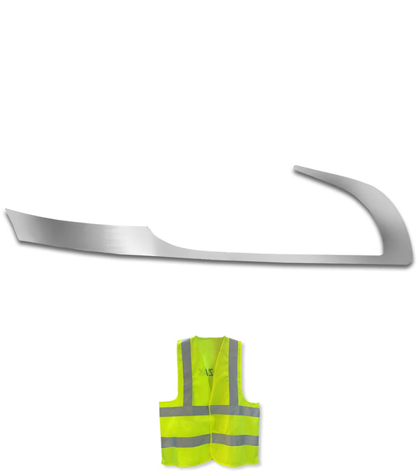 Headlight Chrome Trim Passenger KW T660
