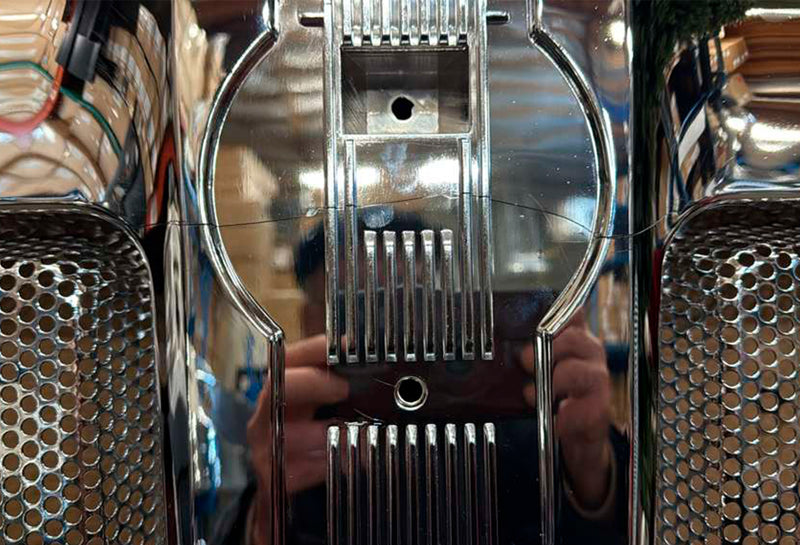 Grille Frame with Bug Screen Chrome (Minor cosmetic flaw) 2013-2021 Kenworth T680