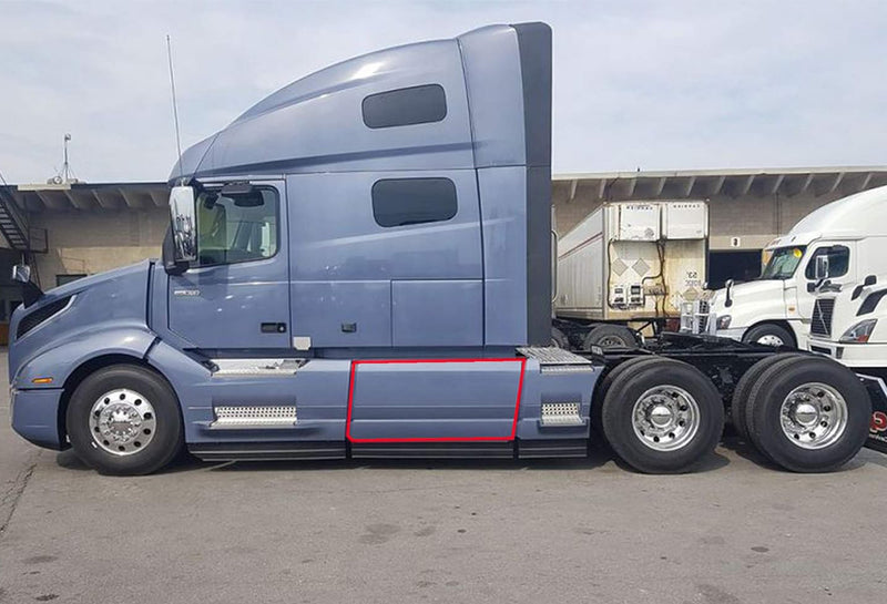 Side Middle Fairing Panel 71" Driver 2018+ Volvo VNL